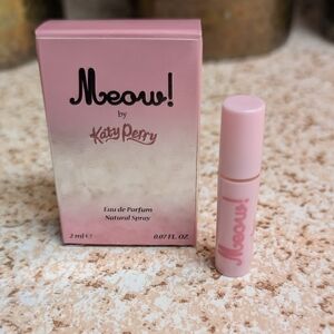 Women's Little Pink Box